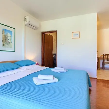 Vlatko Apartamento Krk Town